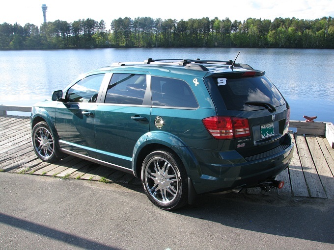 My 2009 Dodge Journey with 20" rims